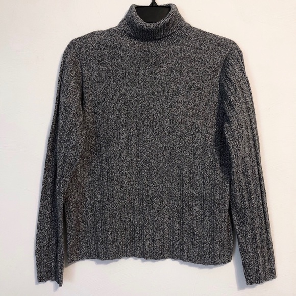 Karen Scott Sweaters - HP🎉✨ Karen Scott Ribbed Gray Turtleneck Sweater